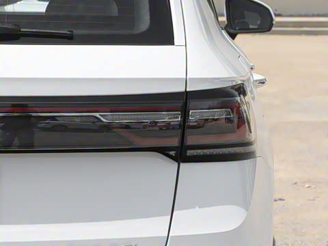 2025�� 300TSI ������°�