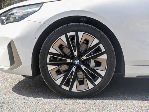 2025�� 530Li ������ ������װ