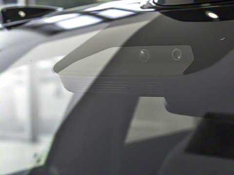 2025�� 75kWh Touring