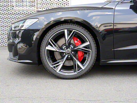 2024�� 55 TFSI quattro ������