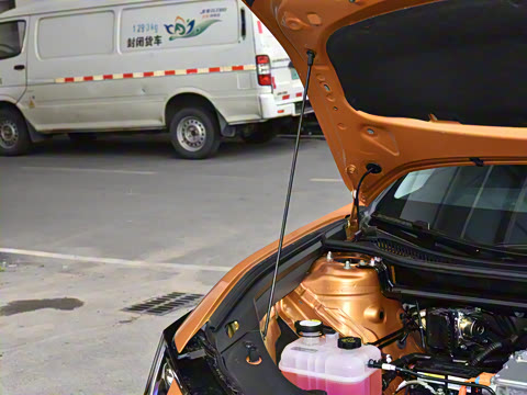 2025�� 550 PRO���а�