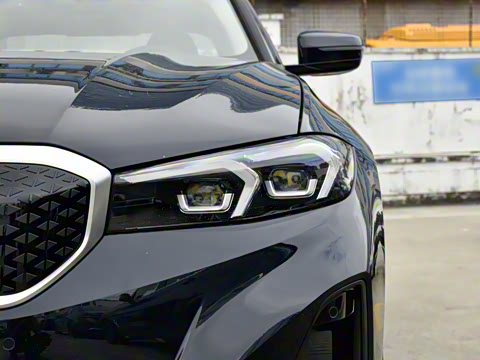 2025�� eDrive 35 L