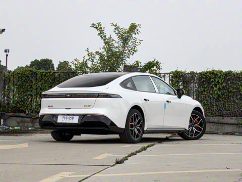 2025�� ���� 550ProѲ����