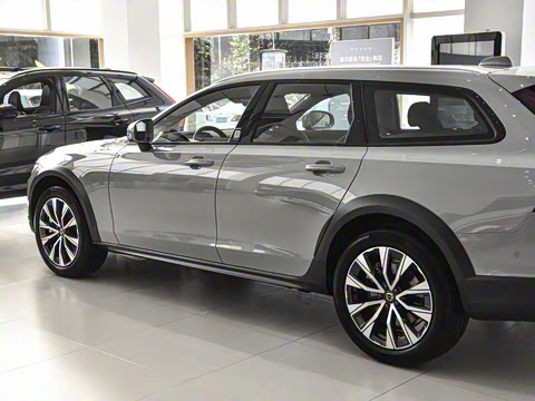 2025�� Cross Country B5 AWD ��Զ��