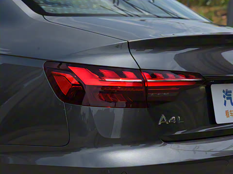 2024�� 40 TFSI ����������