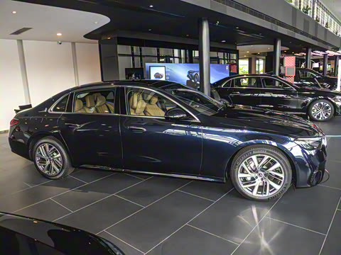 2025�� E 300 L ʱ����