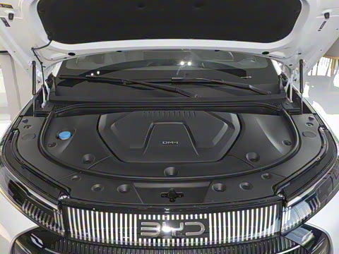 2024�� ��ҫ�� DM-i 205KM �콢��