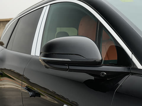 2025�� DM 215KM�����״��콢��