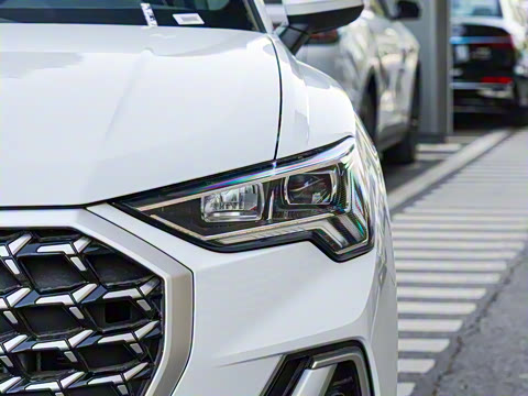 2025�� quattro 45�����ذ� 35TFSI ʱ�ж�����