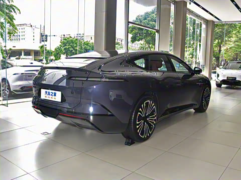 2025�� �Ŀ� Ultra���̰�