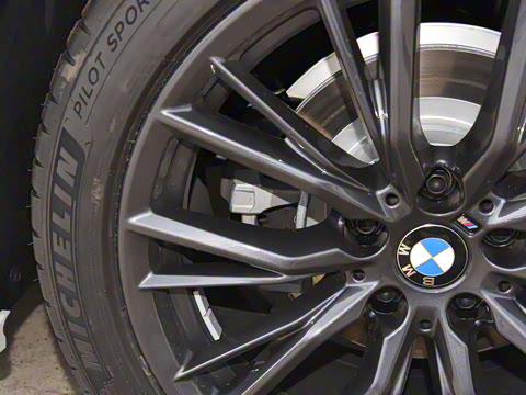 2024�� 325i M�˶���ҹ��װ