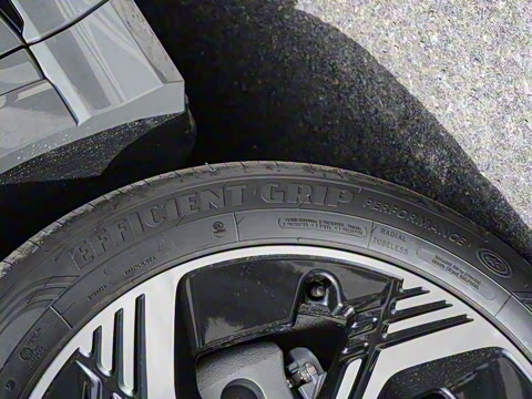 2024�� 50 e-tron quattro ������ҹ��