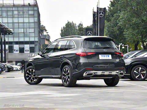 2024��  �Ŀ� GLC 260 L 4MATIC ������ 5��