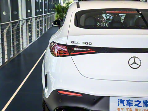 2024�� GLC 300 4MATIC ����SUV