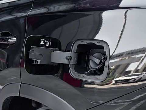 2025�� 390T ���������