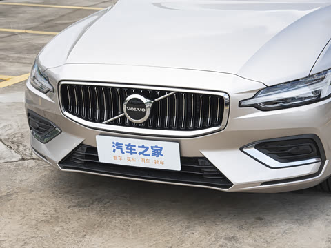 2025�� B4 ���ݺ�����