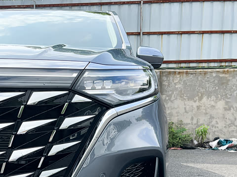 2023�� 400TGI Խ����