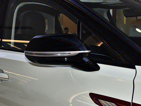 2025�� 117km ��ΪPLUS��