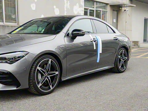 2025�� AMG CLA 35 4MATIC