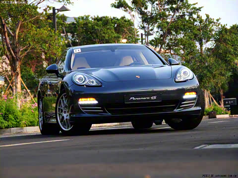2010�� Panamera 4S 4.8L