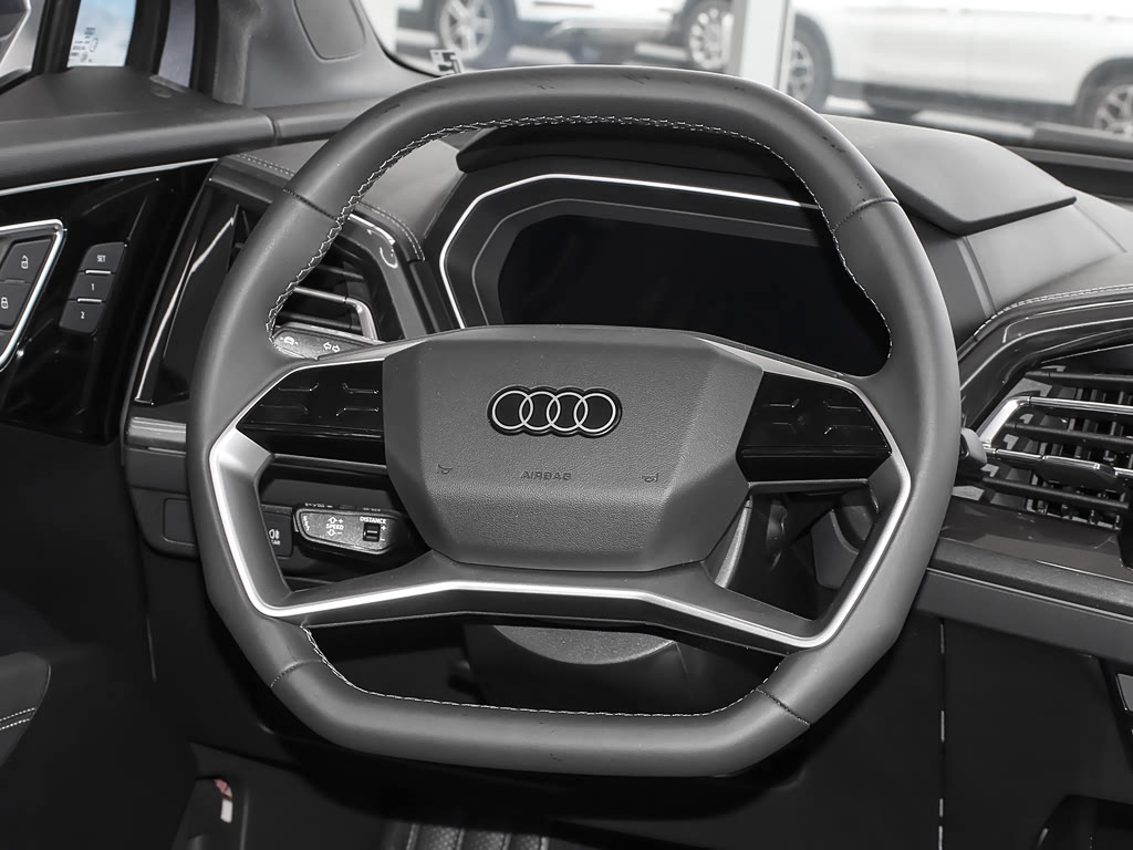 Audi Q4 e-tron I Рестайлинг, Внедорожник 5 дв.: фото поколения