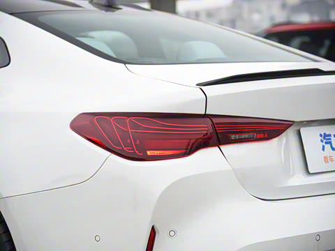 2024�� M4˫�Ž��ܳ� M xDrive ������