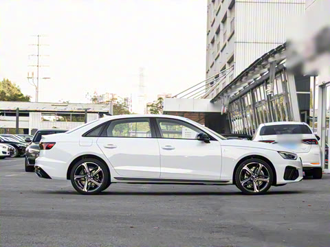 2025�� 200���������� 40 TFSI ����������