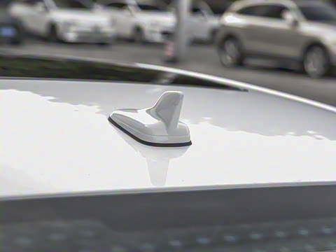 2025�� 200���������� 40 TFSI ����������