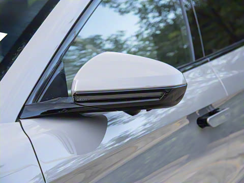 2025�� EV 605KM�����