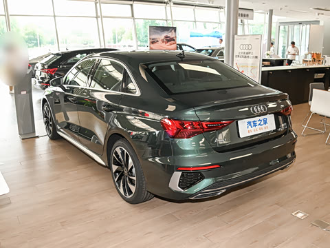 2024�� A3L Limousine 35 TFSI ʱ���˶���