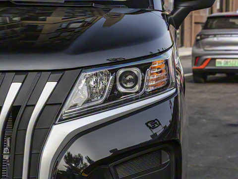 2025�� 2.0L �ֶ���������� 7��