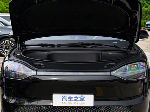 2025�� ���� Ultra�� 100kWh 6����