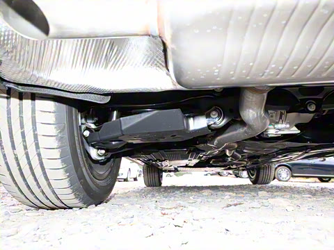 2025�� GLC 300 L 4MATIC ������ 5��