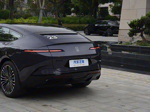 2025�� Ultra���̰�