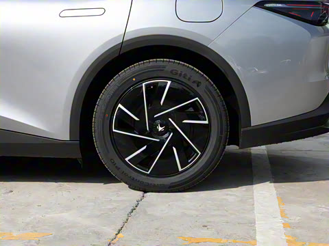 2024�� 560PRO 185kW