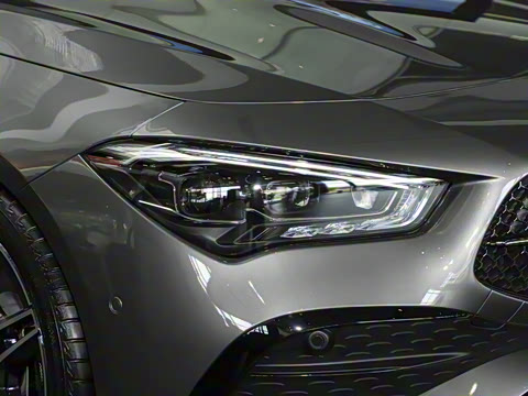 2025�� CLA 260 4MATIC