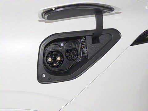 2025�� �Ŀ� Max ���̰�