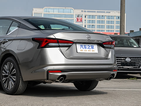 2024�� 2.0L XE ���İ�