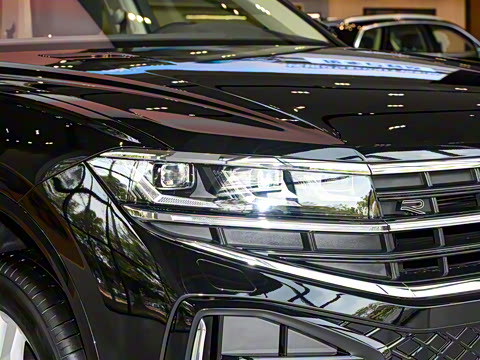 2025�� 2.0TSI ��Ӱ��