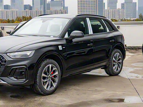 2025�� 40 TFSI ����������