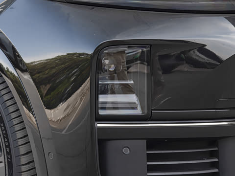 2025�� Ultra ���ܻ��°�