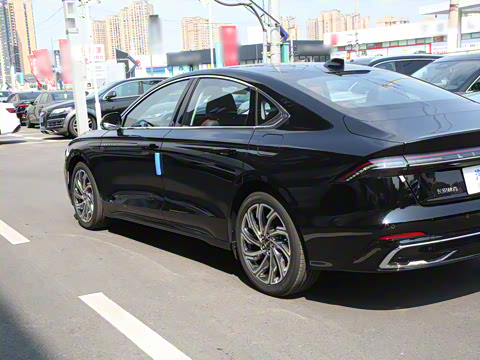 2025�� 2.0T ���ݰ�