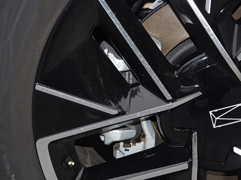 2025�� Ultra ���̰�