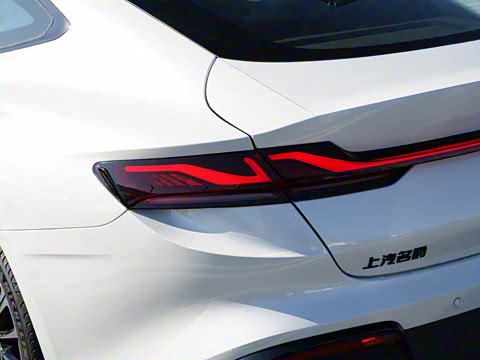 2025�� 1.5T 300 DCT���Ű�