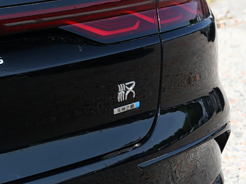 2025�� EV �Ǽݰ� 605KM�캽��