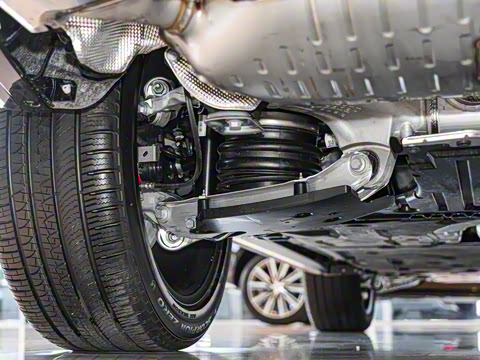 2025�� 400PS Dynamic SE