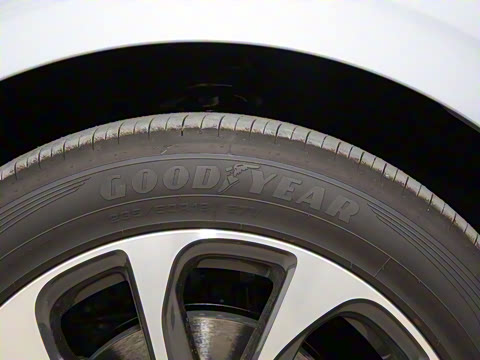 2025�� 2.0T ���а�