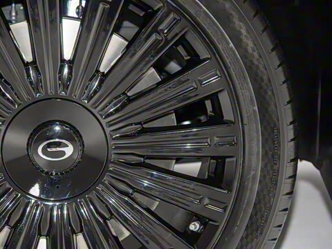 2025�� Ǭ�� UItra 6��