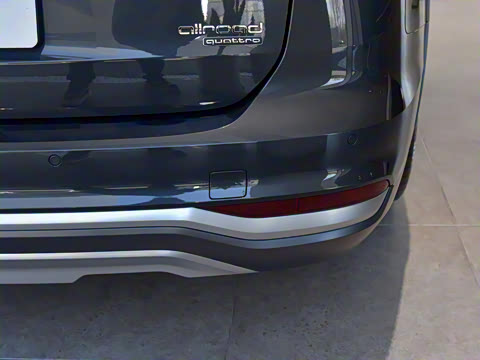 2025�� allroad quattro ̽���� 55 TFSI ����ԽҰ��