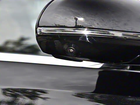 2024�� �Ŀ� E 300 L ������